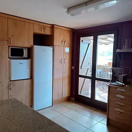 Mora De Nuei Хостел *