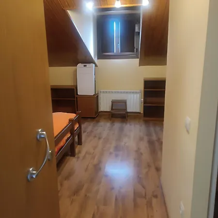 Mora De Nuei Hostel Ainsa