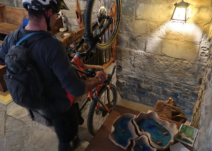 Mora De Nuei * Ainsa